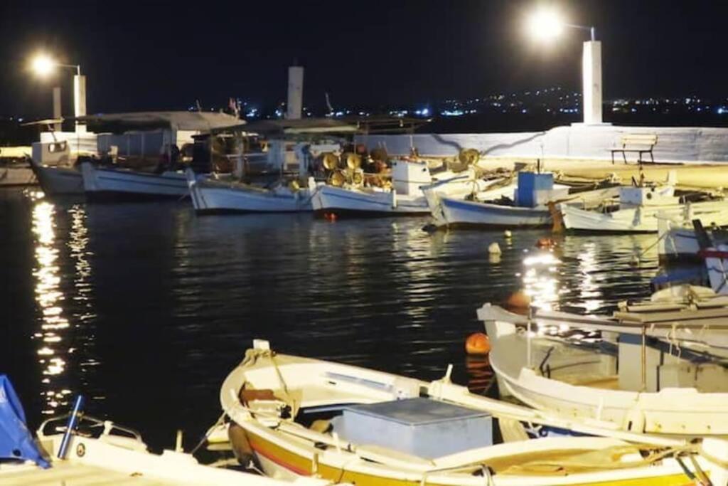 Πολυτελές Διαμέρισμα 2 Χαλκίδα-Παραλία Αυλίδος Paralia Avlidhos Exteriör bild