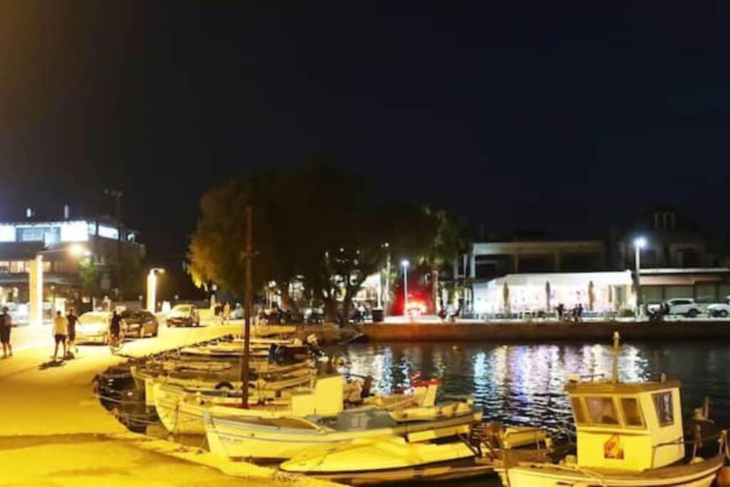 Πολυτελές Διαμέρισμα 2 Χαλκίδα-Παραλία Αυλίδος Paralia Avlidhos Exteriör bild